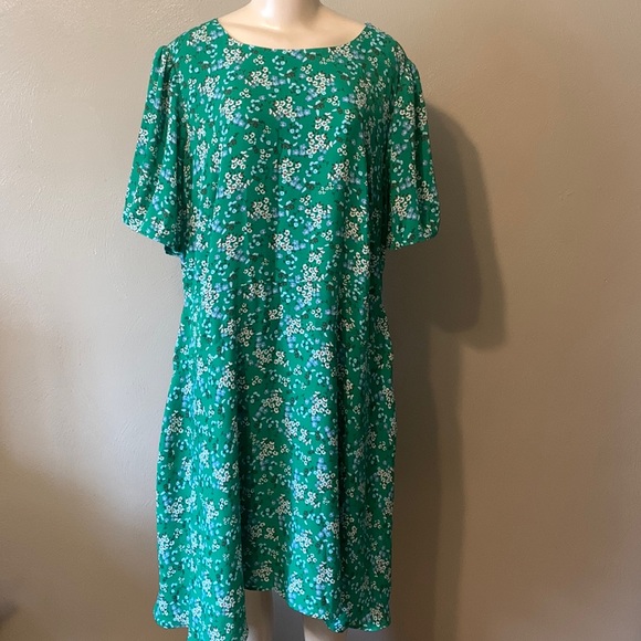 LOFT Dresses 8 Loft Plus Size 8 Green Floral Dress Lined Poshmark